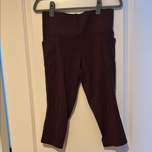 Athleta Burgundy Salutation Stash Pocket Capri Leggings